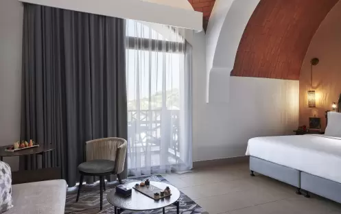 middle-east-holidays-ras-al-khaimah-the-cove-rotana-resort-guest- room middle-east-holidays-ras-al-khaimah-the-cove-rotana-resort-guest- room