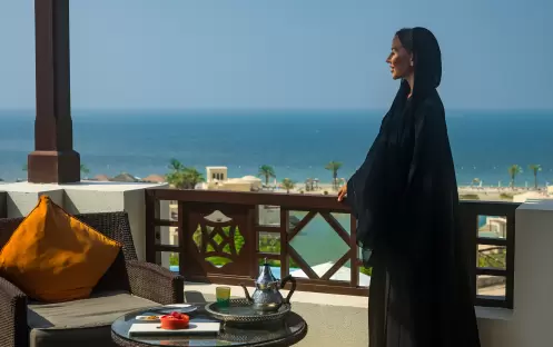 middle-east-holidays-ras-al-khaimah-the-cove-rotana-resort-breeze- bar-and-lounge-terrace-view middle-east-holidays-ras-al-khaimah-the-cove-rotana-resort-breeze- bar-and-lounge-terrace-view