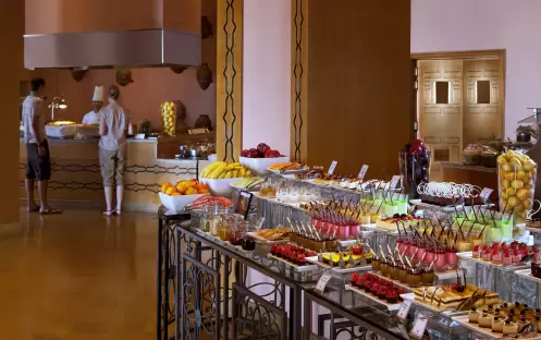 middle-east-holidays-ras-al-khaimah-the-cove-rotana-resort-cinammon-all-day-dining-terrace-buffet middle-east-holidays-ras-al-khaimah-the-cove-rotana-resort-cinammon-all-day-dining-terrace-buffet