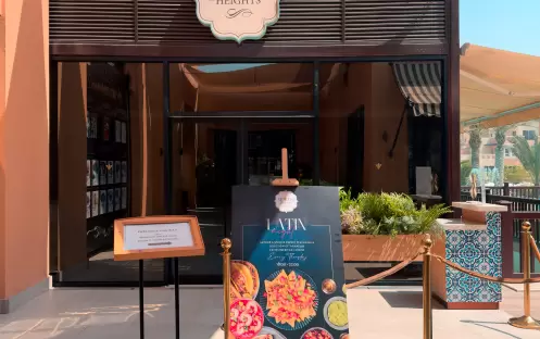 middle-east-holidays-ras-al-khaimah-rixos-bab-al-bahr-hotel-seven- heights-restaurant middle-east-holidays-ras-al-khaimah-rixos-bab-al-bahr-hotel-seven- heights-restaurant