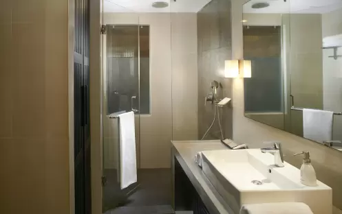 Indian-ocean-holidays-sri-lanka-thaala-bentota-resort-hotel-superior-bathroom Indian-ocean-holidays-sri-lanka-thaala-bentota-resort-hotel-superior-bathroom