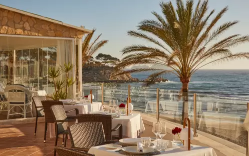 europe-holidays-spain-majorca-secrets-mallorca-villamil-resort-spa-hotel-seaside-grill europe-holidays-spain-majorca-secrets-mallorca-villamil-resort-spa-hotel-seaside-grill