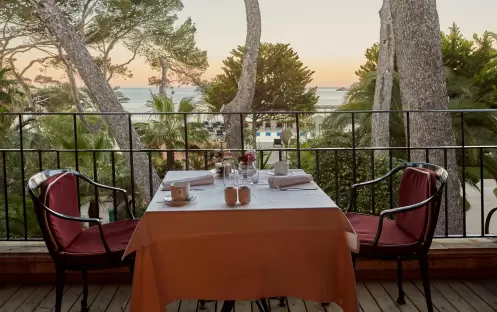 europe-holidays-spain-majorca-secrets-mallorca-villamil-resort-spa-hotel-world-café europe-holidays-spain-majorca-secrets-mallorca-villamil-resort-spa-hotel-world-café