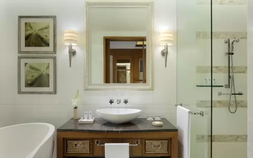 middle-east-holidays-abu-dhabi-st-regis-saadiyat-island-resort-hotel-superior-room-bathroom middle-east-holidays-abu-dhabi-st-regis-saadiyat-island-resort-hotel-superior-room-bathroom