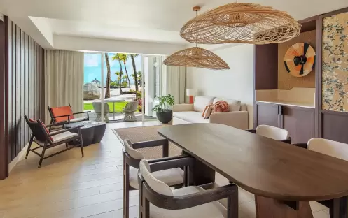 Hibiscus Signature Beachfront Suite Hibiscus Signature Beachfront Suite