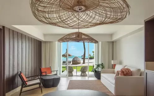 Hibiscus Signature Beachfront Suite Hibiscus Signature Beachfront Suite