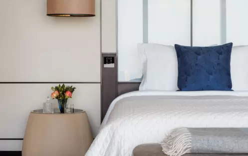 middle-east-holidays-dubai-one-only-royal-mirage-residence-spa-hotel - grand-za’abeel-room-double-queen-bedside middle-east-holidays-dubai-one-only-royal-mirage-residence-spa-hotel - grand-za’abeel-room-double-queen-bedside