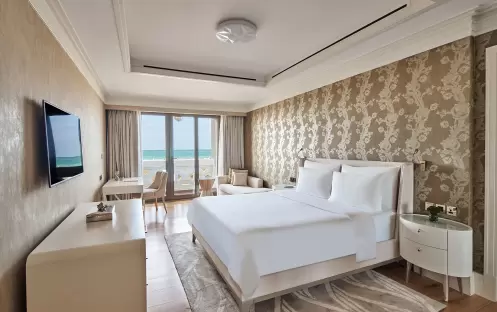 middle-east-holidays-abu-dhabi-rixos-premium-saadiyat-island-hotel-club-villa_bedroom middle-east-holidays-abu-dhabi-rixos-premium-saadiyat-island-hotel-club-villa_bedroom