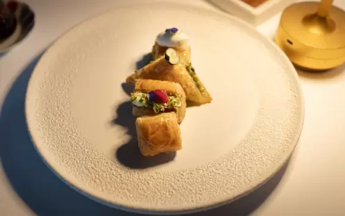 middle-east-holidays-abu-dhabi-rixos-premium-saadiyat-island-hotel-orient-restaurant-foodsetup middle-east-holidays-abu-dhabi-rixos-premium-saadiyat-island-hotel-orient-restaurant-foodsetup