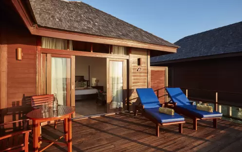 indian-ocean-holidays-maldives-sun-siyam-olhuveli-deluxe- water-villa indian-ocean-holidays-maldives-sun-siyam-olhuveli-deluxe- water-villa