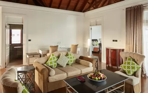 indian-ocean-holidays-maldives-sun-siyam-olhuveli-presidential-water-suite-living-area indian-ocean-holidays-maldives-sun-siyam-olhuveli-presidential-water-suite-living-area