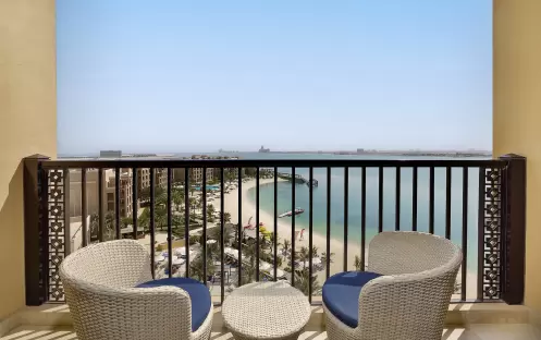 middle-east-holidays-ras-al-khaimah-doubletree-by-hilton-resort-spa-marjan-island-hotel-guest-room-with-sea-view middle-east-holidays-ras-al-khaimah-doubletree-by-hilton-resort-spa-marjan-island-hotel-guest-room-with-sea-view