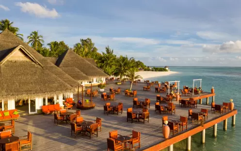 indian-ocean-holidays-maldives-sun-siyam-olhuveli-sunset- restaurant indian-ocean-holidays-maldives-sun-siyam-olhuveli-sunset- restaurant