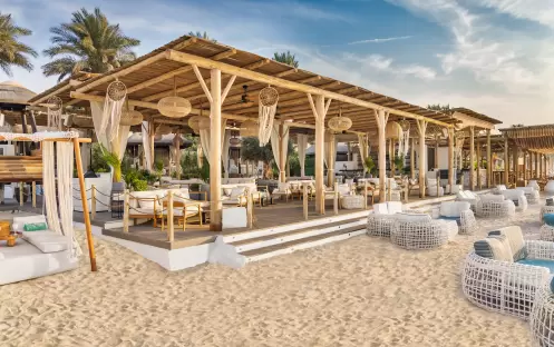 laguna-beach-taverna-lounge-3 laguna-beach-taverna-lounge-3