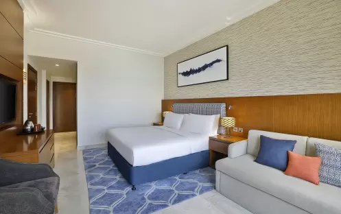 middle-east-holidays-ras-al-khaimah-doubletree-by-hilton-resort-spa-marjan-island-hotel-guest-room-with-pool-view middle-east-holidays-ras-al-khaimah-doubletree-by-hilton-resort-spa-marjan-island-hotel-guest-room-with-pool-view