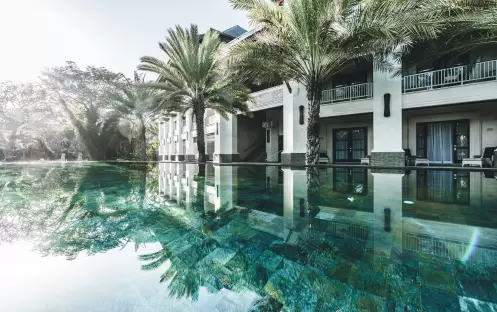 asia-holidays-indonesia-bali-puri-santrian-beach-resort-spa-premier-deluxe