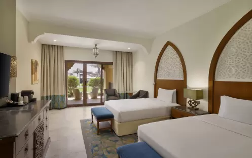 middle-east-holidays-ras-al-khaimah-doubletree-by-hilton-resort-spa-marjan-island-hotel-deluxe-room middle-east-holidays-ras-al-khaimah-doubletree-by-hilton-resort-spa-marjan-island-hotel-deluxe-room