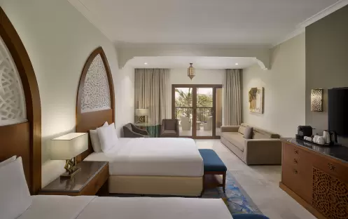 middle-east-holidays-ras-al-khaimah-doubletree-by-hilton-resort-spa-marjan-island-hotel-deluxe-room middle-east-holidays-ras-al-khaimah-doubletree-by-hilton-resort-spa-marjan-island-hotel-deluxe-room