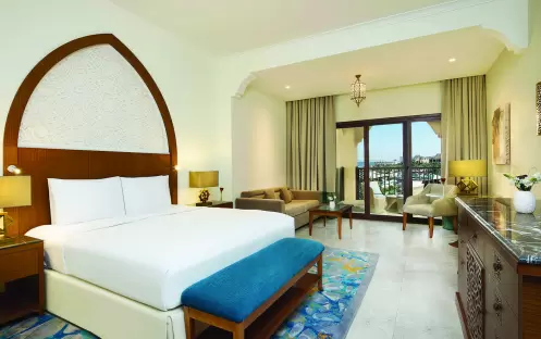 middle-east-holidays-ras-al-khaimah-doubletree-by-hilton-resort-spa-marjan-island-hotel-family-deluxe-room middle-east-holidays-ras-al-khaimah-doubletree-by-hilton-resort-spa-marjan-island-hotel-family-deluxe-room
