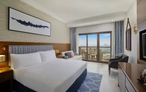 middle-east-holidays-ras-al-khaimah-doubletree-by-hilton-resort-spa-marjan-island-hotel-family-guest-room middle-east-holidays-ras-al-khaimah-doubletree-by-hilton-resort-spa-marjan-island-hotel-family-guest-room