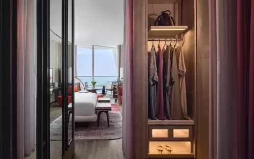 middle-east-holidays/dubai/w-dubai-mina-seyahi-spectacular-room middle-east-holidays/dubai/w-dubai-mina-seyahi-spectacular-room