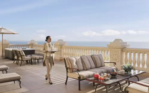 middle-east-holidays-dubai-raffles-the-palm-dubai-premium- club-terrace middle-east-holidays-dubai-raffles-the-palm-dubai-premium- club-terrace