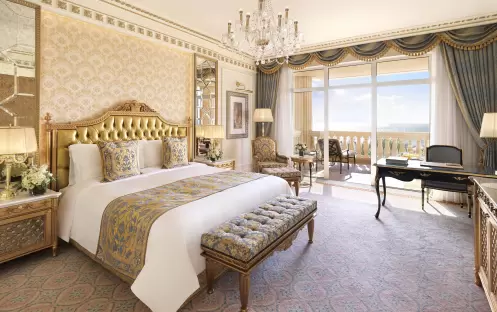 middle-east-holidays-dubai-raffles-the-palm-dubai-signature- suite-ocean middle-east-holidays-dubai-raffles-the-palm-dubai-signature- suite-ocean