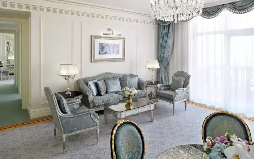 middle-east-holidays-dubai-raffles-the-palm-dubai-signature- suite-ocean middle-east-holidays-dubai-raffles-the-palm-dubai-signature- suite-ocean