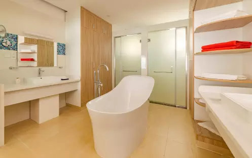 indian-ocean-holidays-maldives-siyam-world-maldives-three- bedroom-lagoon-villa-with-pool-and-slide-bathroom indian-ocean-holidays-maldives-siyam-world-maldives-three- bedroom-lagoon-villa-with-pool-and-slide-bathroom