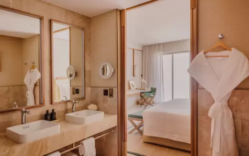 middle-east-holidays-oman-jumeirah-muscat-bay-resort-balcony-deluxe-room middle-east-holidays-oman-jumeirah-muscat-bay-resort-balcony-deluxe-room