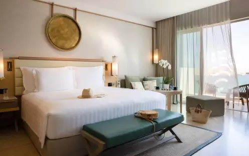 middle-east-holidays-oman-jumeirah-muscat-bay-ocean-balcony-deluxe-room middle-east-holidays-oman-jumeirah-muscat-bay-ocean-balcony-deluxe-room