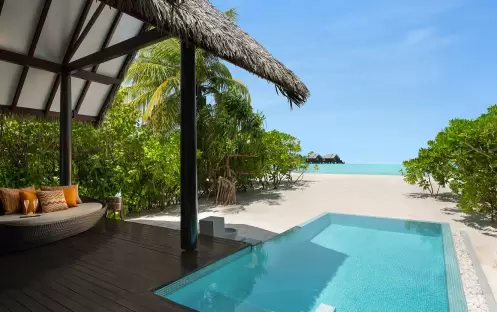 indian-ocean-holidays-maldives-heritance-aarah-maldives-sunset-beach-pool-villa