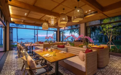 thailand-holidays-hua-hin-cha-am-anantara-hua-hin-resort-hotel-sea-fire-salt